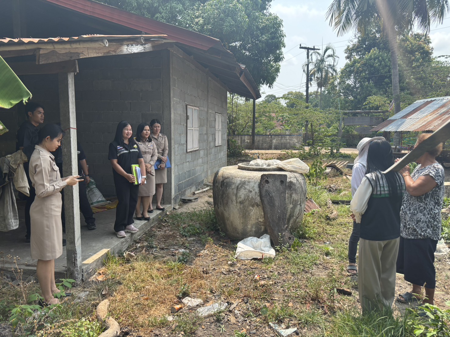 อุบล ตรวจสอบ กรณีการเผาถ่าน ที่พิบูลมังสาหาร